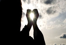 加杠杆股票:股票交易买卖软件-A股九月开门红：创业板指涨超2% 贵金属板块爆发